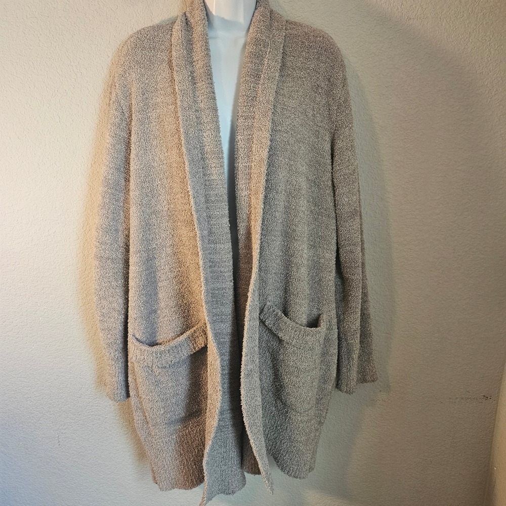 Barefoot Dreams med oversized cardigan sand blanket resort